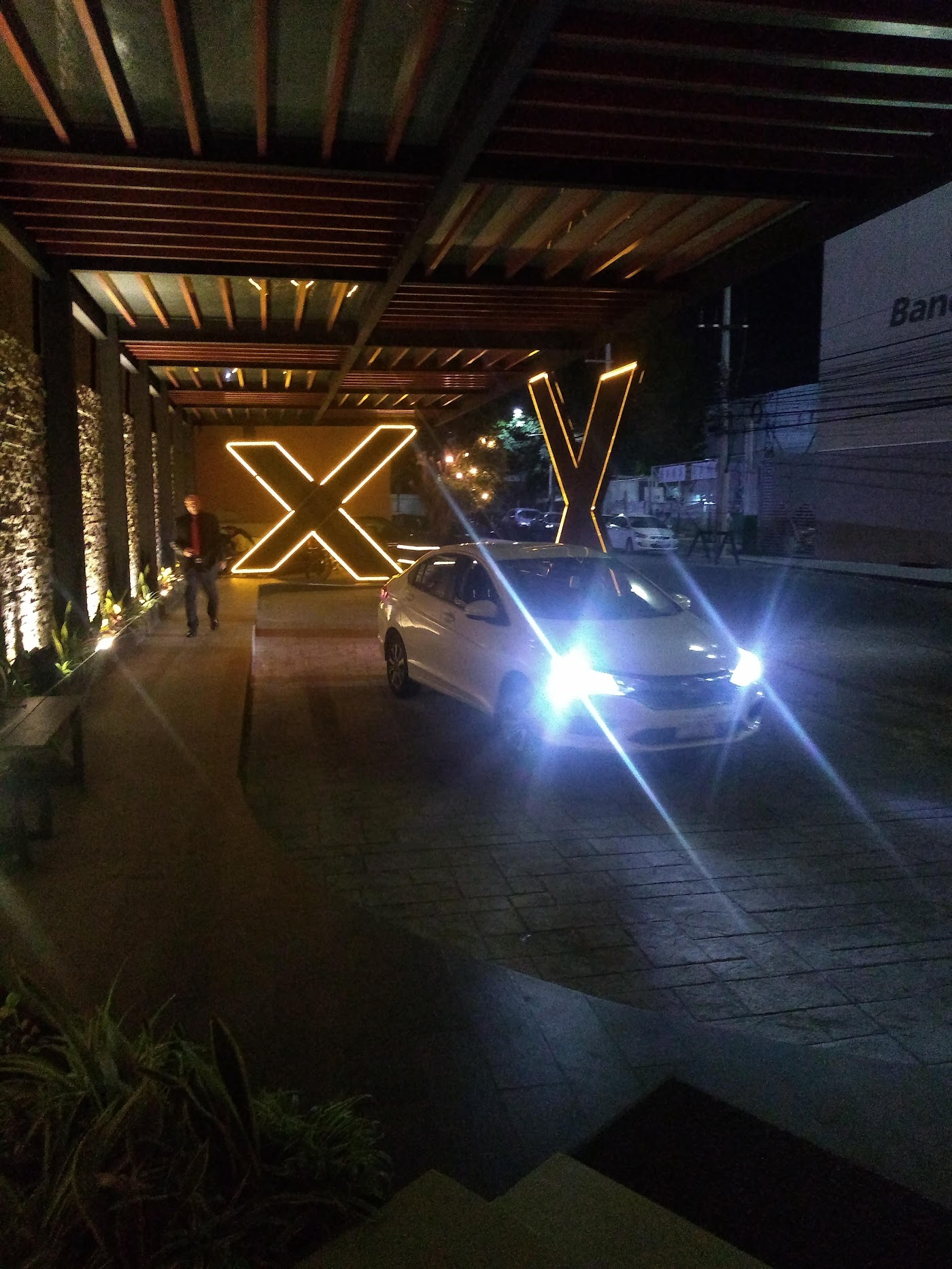 EXXXESS RESTAURANTE BAR&MENSCLUB