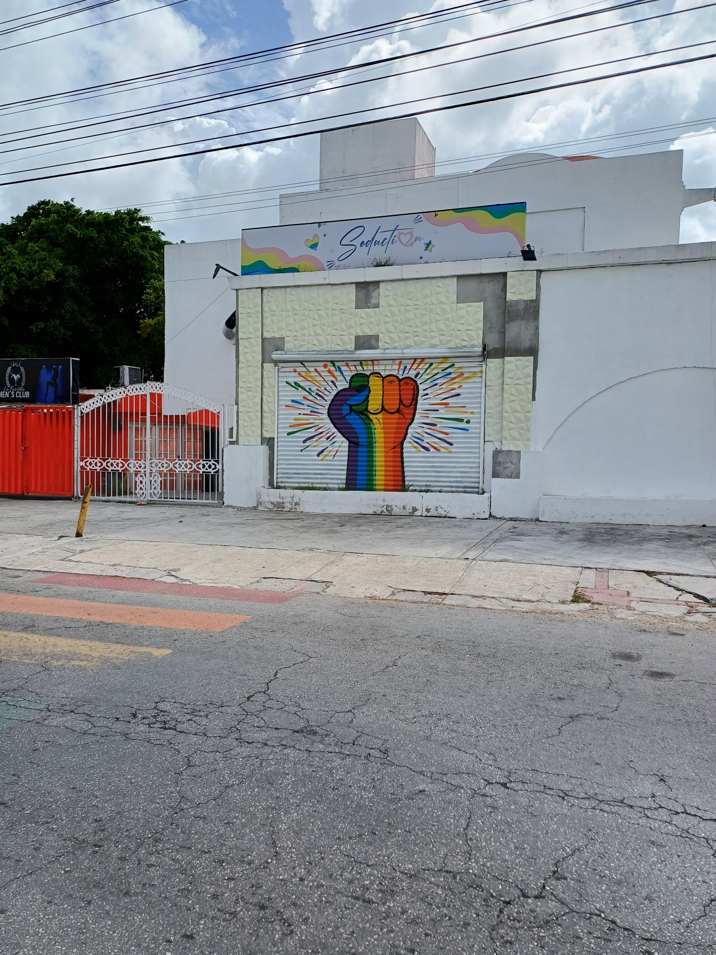 La Envidia MEN'S CLUB