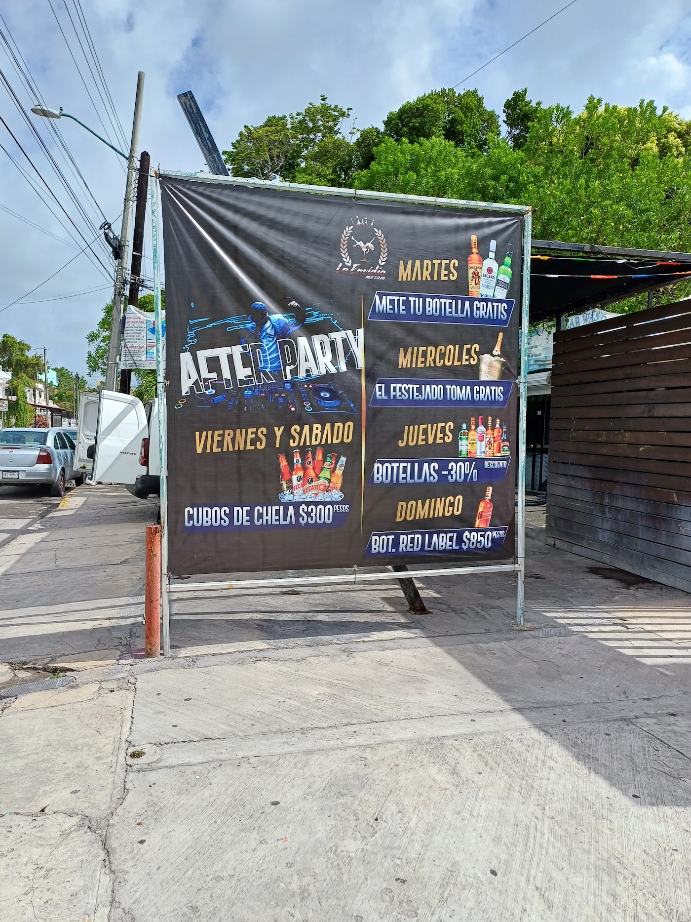 La Envidia MEN'S CLUB