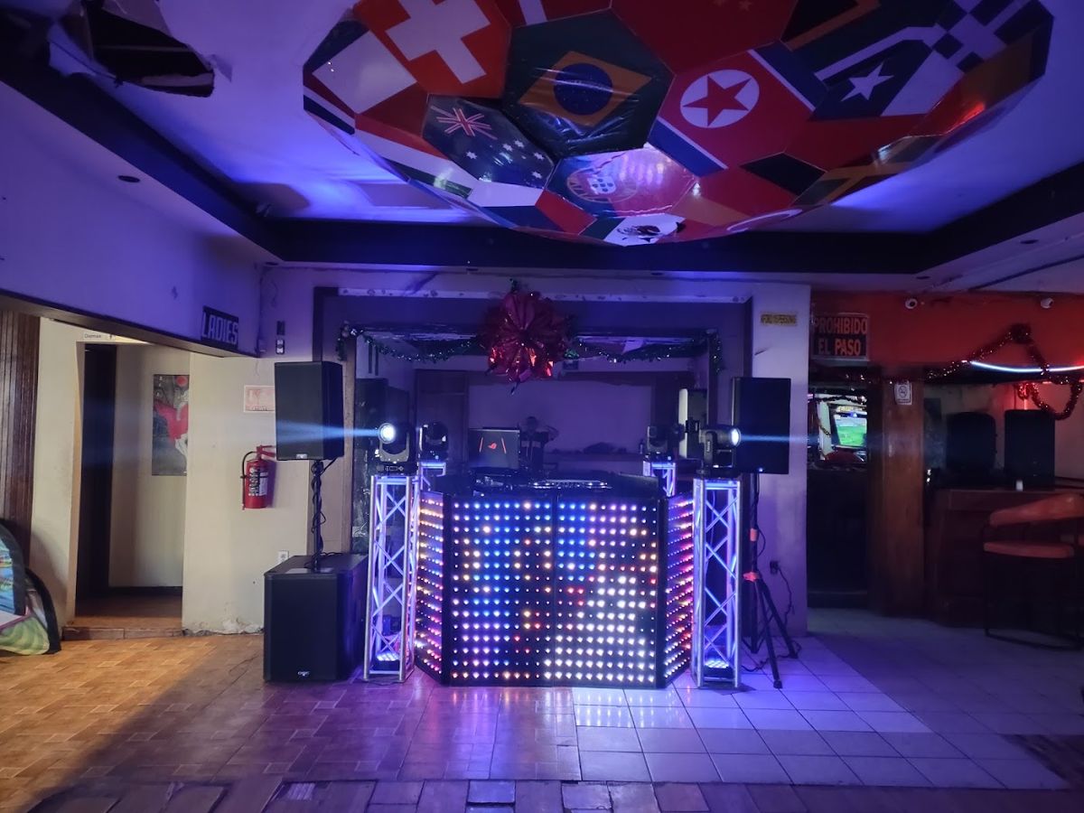Americas Ladies Bar