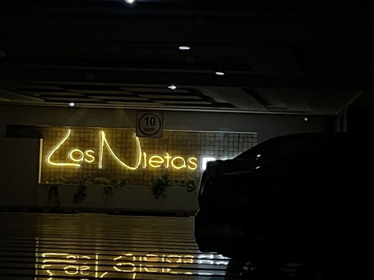 Las Nietas Bar